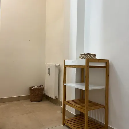 Old Town Vibe & Wave Apartment *