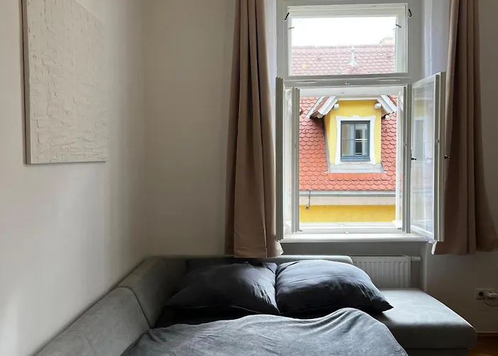 Old Town Vibe & Wave Graz