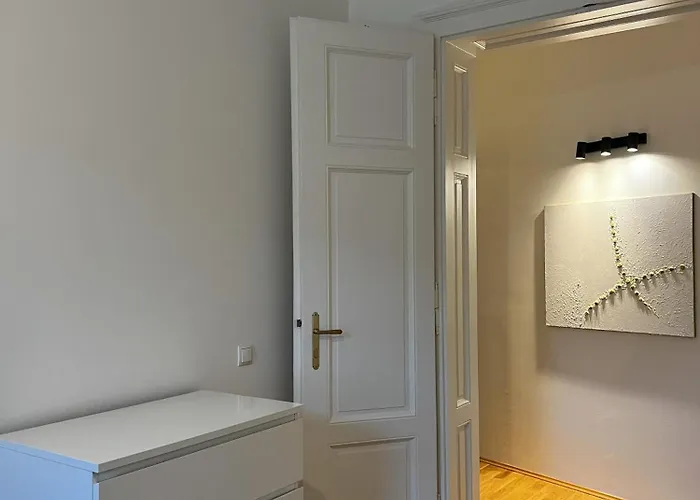 Old Town Vibe & Wave Appartement Graz